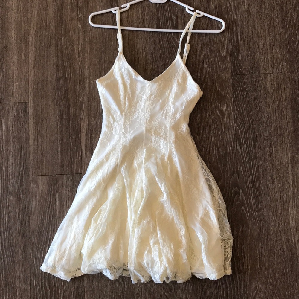 White lace dress